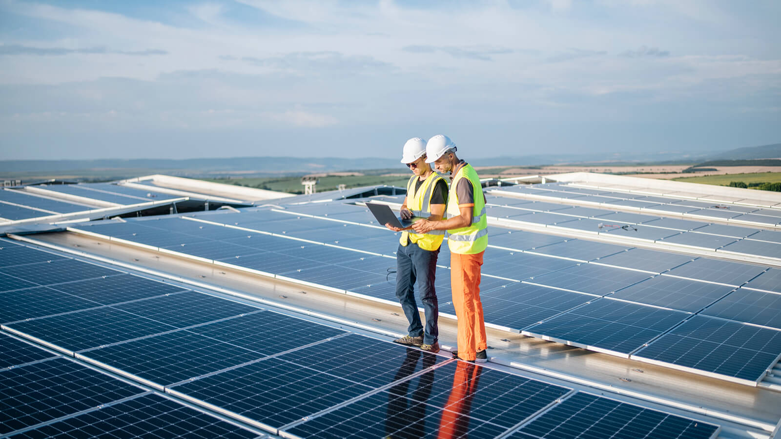Snart kan flere virksomheder lease solceller