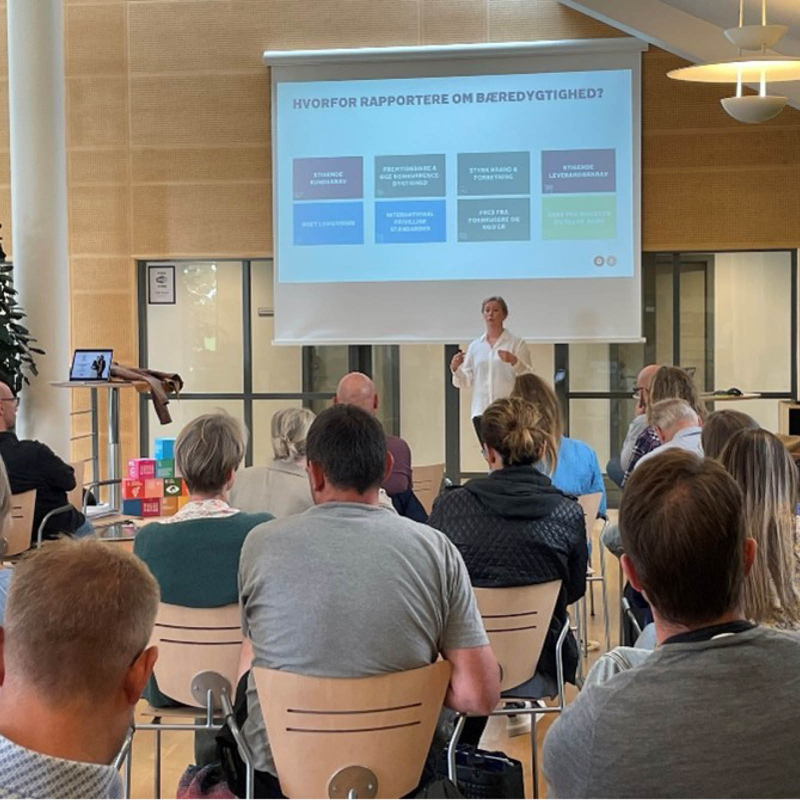 Den sidste dag i StartUp Green-forløbet fortalte Dansk Industri bl.a. om fordelene ved at rapportere om bæredygtighed