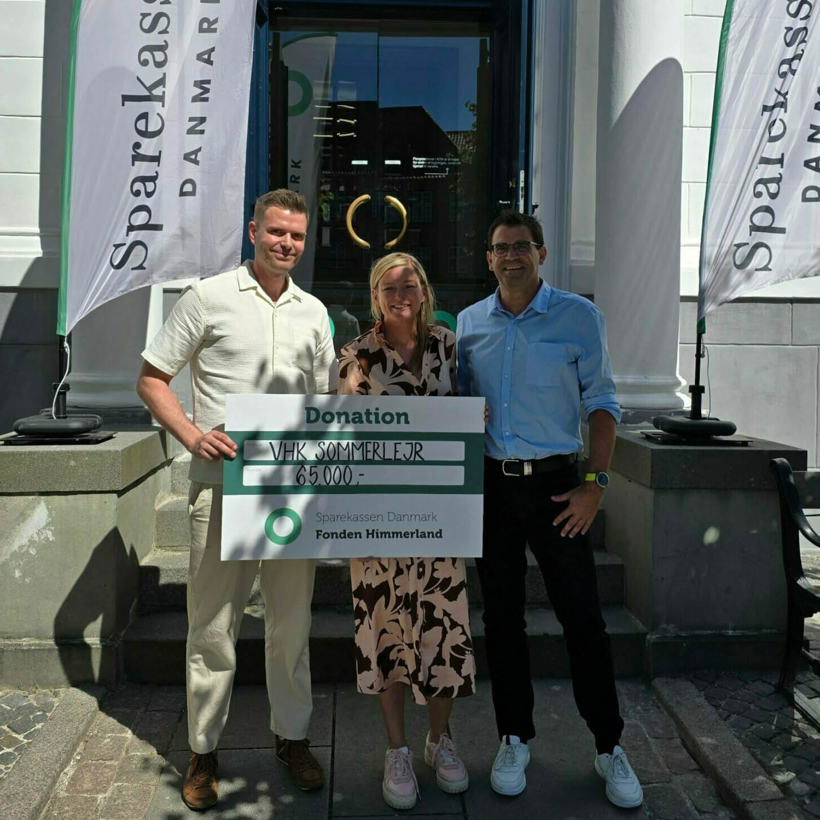 Eva og Lasse foran deres byggeprojekt